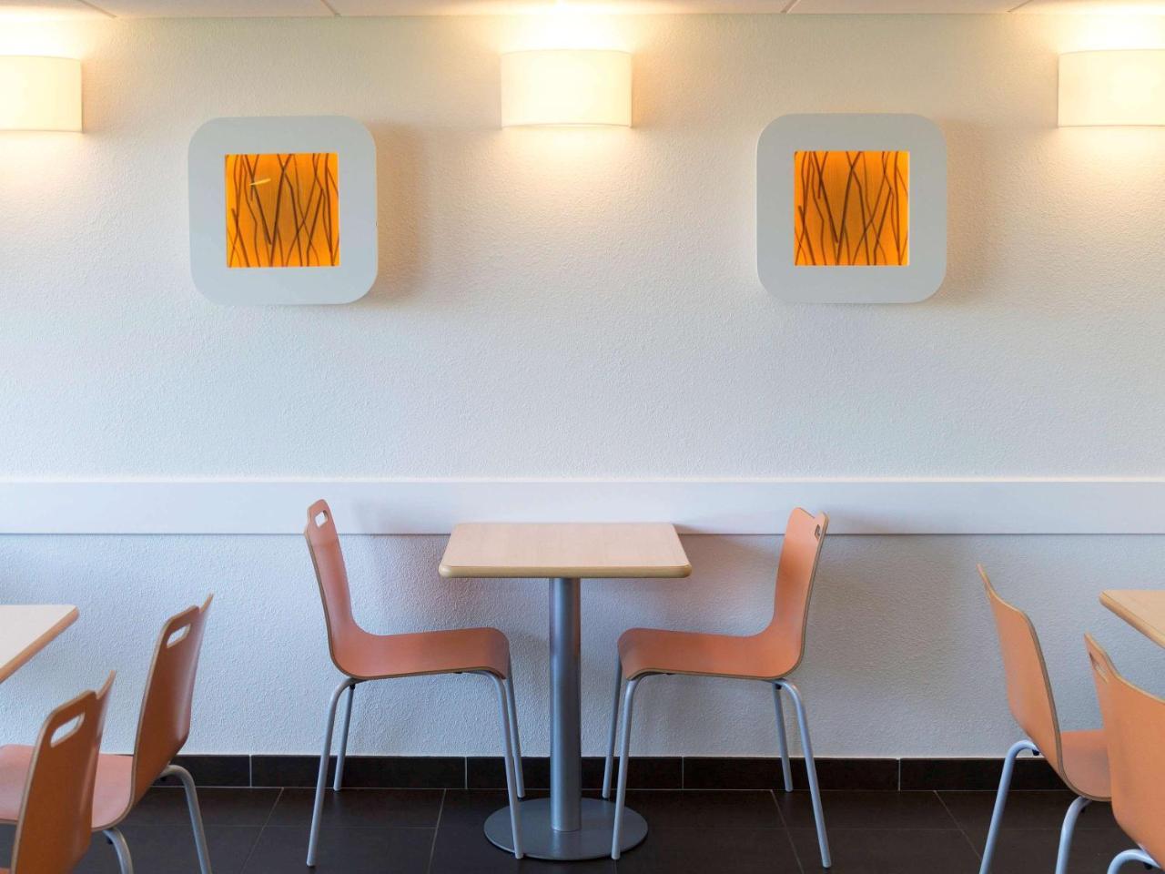 ibis budget Romorantin Bagian luar foto